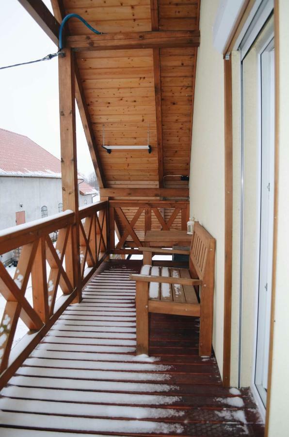 Eko Zagroda Bocianie Gniazdo Mikołajki Exterior foto